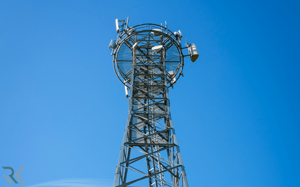 نصب و راهاندازی دکل مخابراتی چگونه انجام میشود؟ راهنمای جامع و کاربردی 4 دکل باز (Lattice Tower)