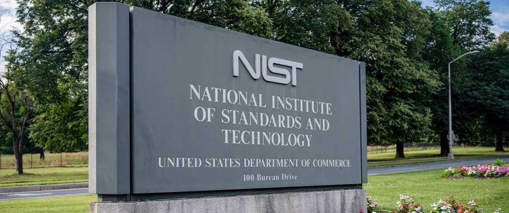 نقطه پایه (G) در ECC چیست و دقیقاً کجاست؟