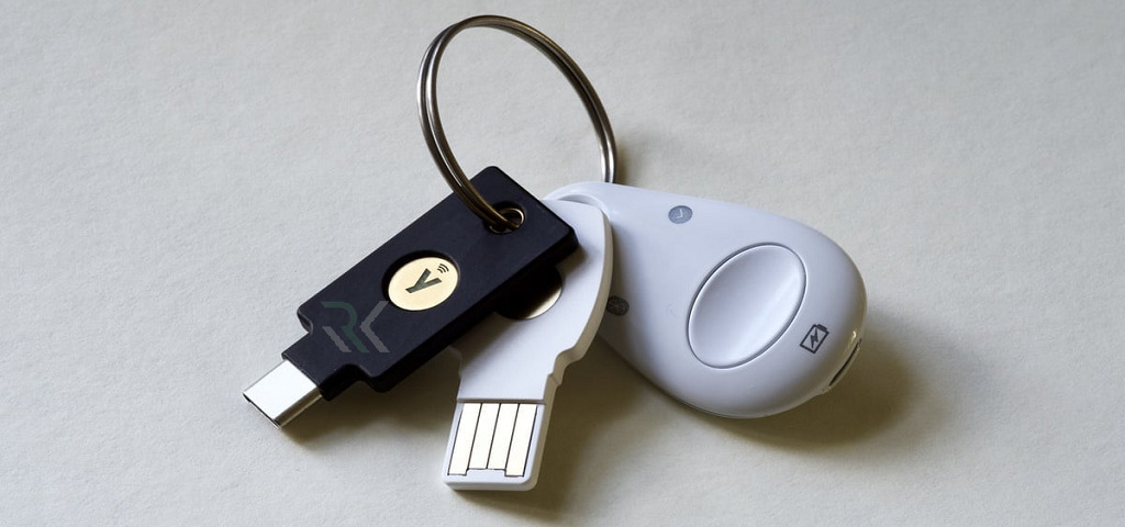 کلید سختافزاری چیست؟ معرفی انواع Hardware Security Key 6 کلید سختافزاری چندمنظوره